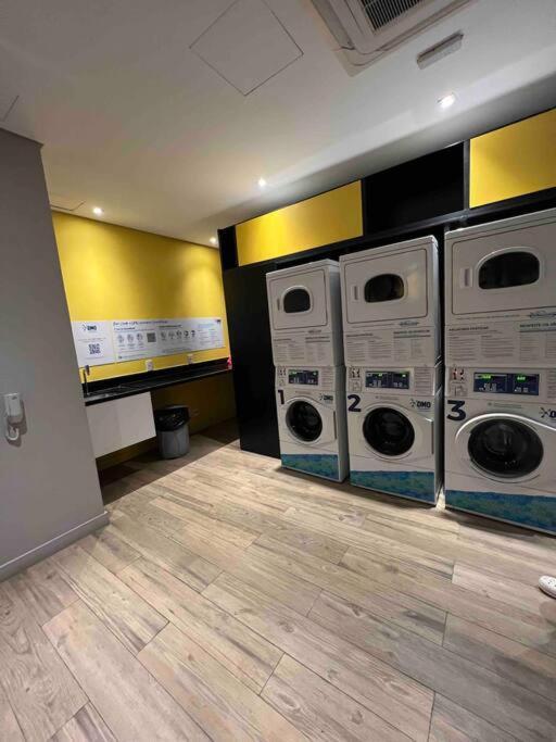 1509 Setin - Metro Se - Sacada/vista/andar Alto Apartamento